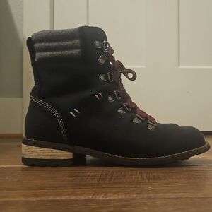 100% Leather: Women's Black and Red Lace-Up Boots